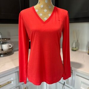 New with tags Women's Nike Dri-fit Red V-Neck Long Sleeve Top. Size M